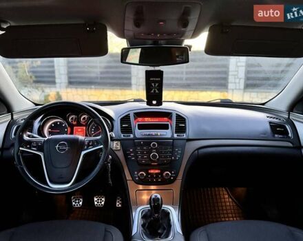 Черный Опель Инсигния, объемом двигателя 1.96 л и пробегом 242 тыс. км за 6999 $, фото 13 на Automoto.ua