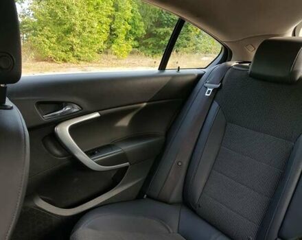 Черный Опель Инсигния, объемом двигателя 1.96 л и пробегом 347 тыс. км за 8300 $, фото 17 на Automoto.ua