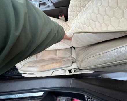 Черный Опель Инсигния, объемом двигателя 2 л и пробегом 266 тыс. км за 7700 $, фото 12 на Automoto.ua