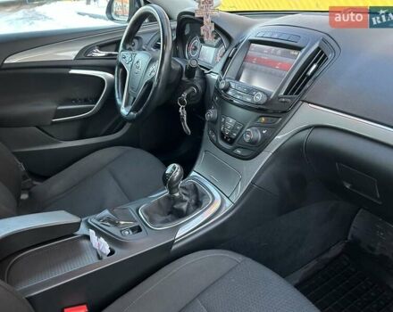 Черный Опель Инсигния, объемом двигателя 1.96 л и пробегом 196 тыс. км за 10999 $, фото 3 на Automoto.ua