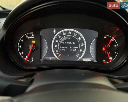 Чорний Опель Інсігнія, об'ємом двигуна 1.96 л та пробігом 260 тис. км за 11000 $, фото 12 на Automoto.ua