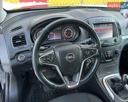 Черный Опель Инсигния, объемом двигателя 1.96 л и пробегом 196 тыс. км за 10999 $, фото 8 на Automoto.ua
