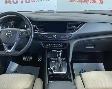 Черный Опель Инсигния, объемом двигателя 2 л и пробегом 140 тыс. км за 19950 $, фото 9 на Automoto.ua