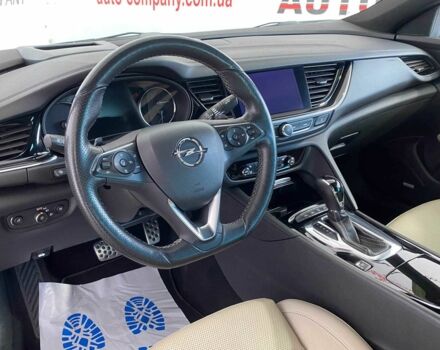 Черный Опель Инсигния, объемом двигателя 2 л и пробегом 140 тыс. км за 19950 $, фото 5 на Automoto.ua