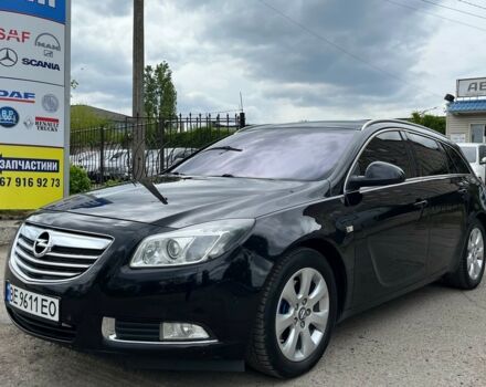 Черный Опель Инсигния, объемом двигателя 2 л и пробегом 230 тыс. км за 8000 $, фото 1 на Automoto.ua