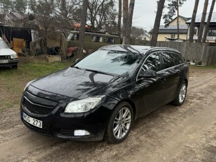 Чорний Опель Інсігнія, об'ємом двигуна 2 л та пробігом 330 тис. км за 2750 $, фото 1 на Automoto.ua