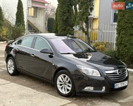 Черный Опель Инсигния, объемом двигателя 2 л и пробегом 282 тыс. км за 8500 $, фото 1 на Automoto.ua