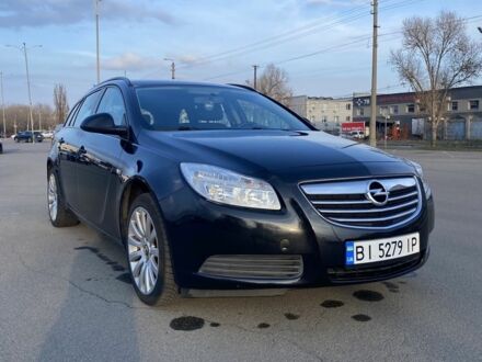 Чорний Опель Інсігнія, об'ємом двигуна 1.6 л та пробігом 236 тис. км за 7200 $, фото 1 на Automoto.ua