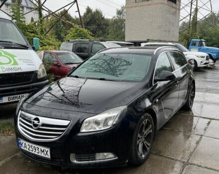 Черный Опель Инсигния, объемом двигателя 2 л и пробегом 180 тыс. км за 4500 $, фото 1 на Automoto.ua