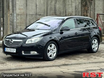 Чорний Опель Інсігнія, об'ємом двигуна 2 л та пробігом 270 тис. км за 6600 $, фото 1 на Automoto.ua