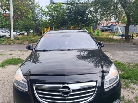 Чорний Опель Інсігнія, об'ємом двигуна 2 л та пробігом 236 тис. км за 7500 $, фото 1 на Automoto.ua