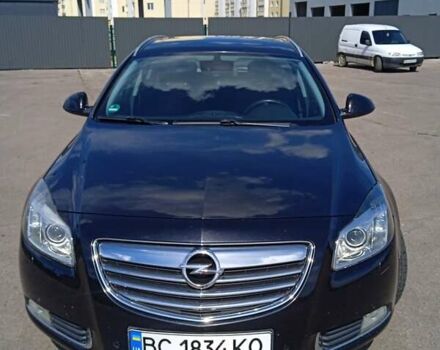 Чорний Опель Інсігнія, об'ємом двигуна 2 л та пробігом 170 тис. км за 7300 $, фото 1 на Automoto.ua