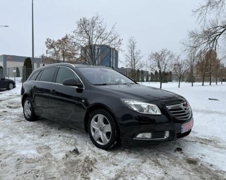 Черный Опель Инсигния, объемом двигателя 1.6 л и пробегом 204 тыс. км за 8000 $, фото 1 на Automoto.ua