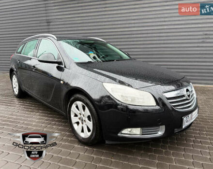 Черный Опель Инсигния, объемом двигателя 1.6 л и пробегом 246 тыс. км за 8000 $, фото 1 на Automoto.ua