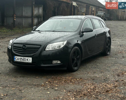 Черный Опель Инсигния, объемом двигателя 1.96 л и пробегом 288 тыс. км за 6000 $, фото 1 на Automoto.ua