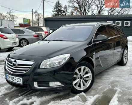 Чорний Опель Інсігнія, об'ємом двигуна 2 л та пробігом 320 тис. км за 6500 $, фото 1 на Automoto.ua