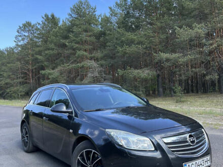 Чорний Опель Інсігнія, об'ємом двигуна 1.96 л та пробігом 245 тис. км за 7800 $, фото 1 на Automoto.ua