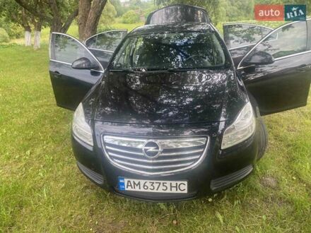 Чорний Опель Інсігнія, об'ємом двигуна 1.96 л та пробігом 330 тис. км за 8000 $, фото 1 на Automoto.ua