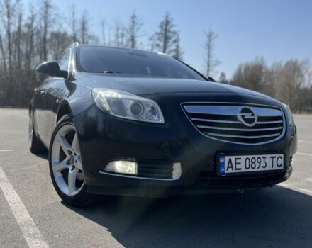 Черный Опель Инсигния, объемом двигателя 2 л и пробегом 285 тыс. км за 8700 $, фото 1 на Automoto.ua