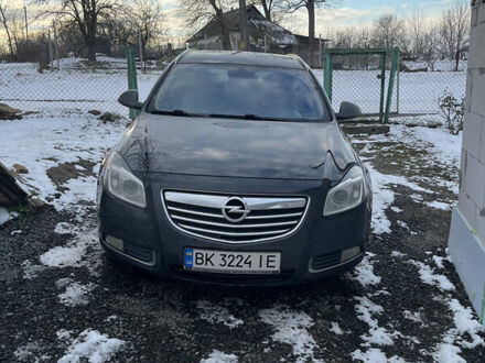 Чорний Опель Інсігнія, об'ємом двигуна 1.96 л та пробігом 390 тис. км за 8500 $, фото 1 на Automoto.ua