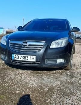 Чорний Опель Інсігнія, об'ємом двигуна 1.96 л та пробігом 225 тис. км за 6850 $, фото 1 на Automoto.ua