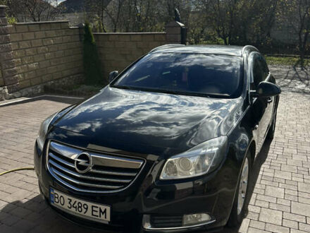 Опель Инсигния 2011 в Тернополе на Automoto.ua Черный Опель Инсигния, объемом двигателя 1.96 л и пробегом 350 тыс. км за 6750 $, фото 1 на Automoto.ua