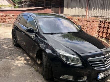Чорний Опель Інсігнія, об'ємом двигуна 2 л та пробігом 280 тис. км за 7500 $, фото 1 на Automoto.ua