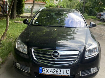Черный Опель Инсигния, объемом двигателя 1.96 л и пробегом 260 тыс. км за 9900 $, фото 1 на Automoto.ua