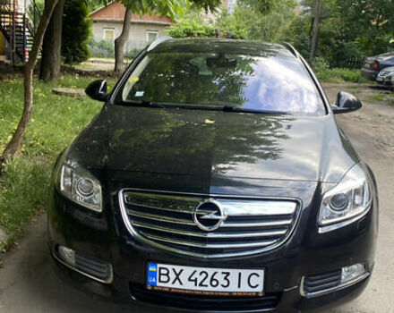 Черный Опель Инсигния, объемом двигателя 1.96 л и пробегом 260 тыс. км за 9900 $, фото 1 на Automoto.ua