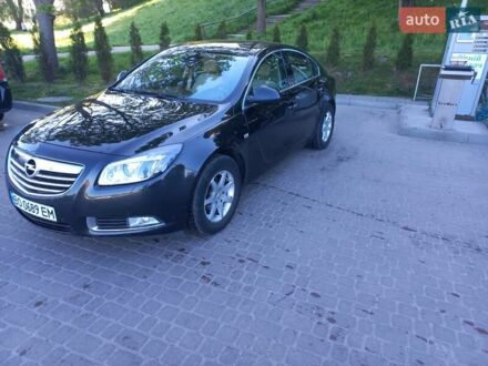 Опель Инсигния 2011 в Львове на Automoto.ua Черный Опель Инсигния, объемом двигателя 1.36 л и пробегом 220 тыс. км за 7900 $, фото 1 на Automoto.ua