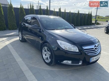 Черный Опель Инсигния, объемом двигателя 2 л и пробегом 280 тыс. км за 8500 $, фото 1 на Automoto.ua