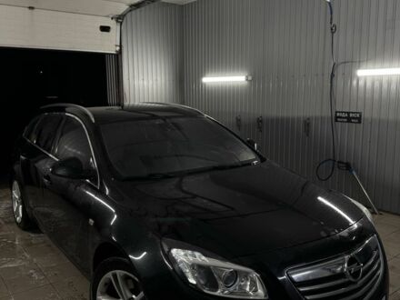 Черный Опель Инсигния, объемом двигателя 2 л и пробегом 280 тыс. км за 5700 $, фото 1 на Automoto.ua