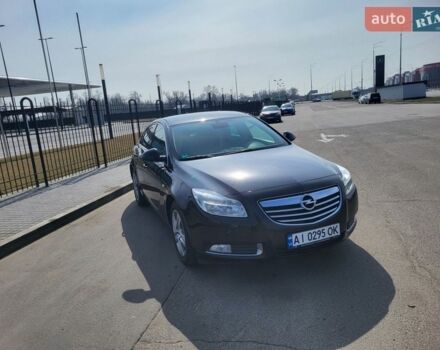 Черный Опель Инсигния, объемом двигателя 2 л и пробегом 264 тыс. км за 9000 $, фото 1 на Automoto.ua