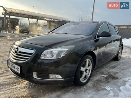 Чорний Опель Інсігнія, об'ємом двигуна 2 л та пробігом 298 тис. км за 6300 $, фото 1 на Automoto.ua