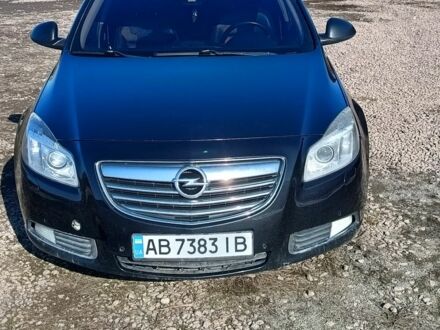 Черный Опель Инсигния, объемом двигателя 2 л и пробегом 218 тыс. км за 6850 $, фото 1 на Automoto.ua