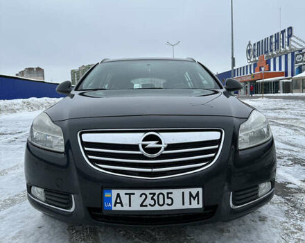 Чорний Опель Інсігнія, об'ємом двигуна 2 л та пробігом 262 тис. км за 7700 $, фото 1 на Automoto.ua