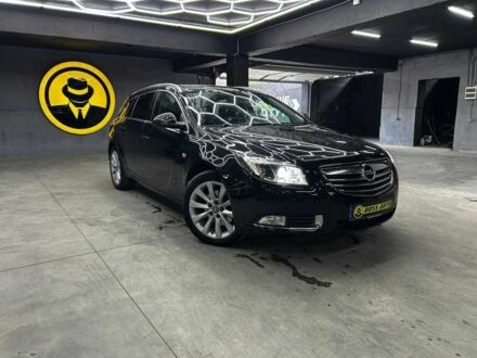 Чорний Опель Інсігнія, об'ємом двигуна 2 л та пробігом 3 тис. км за 9000 $, фото 1 на Automoto.ua