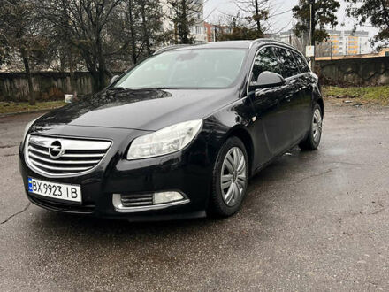 Чорний Опель Інсігнія, об'ємом двигуна 1.96 л та пробігом 268 тис. км за 8000 $, фото 1 на Automoto.ua