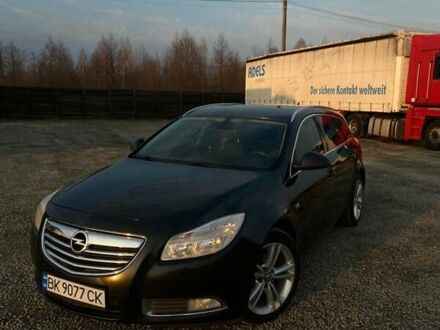 Черный Опель Инсигния, объемом двигателя 1.96 л и пробегом 335 тыс. км за 8200 $, фото 1 на Automoto.ua