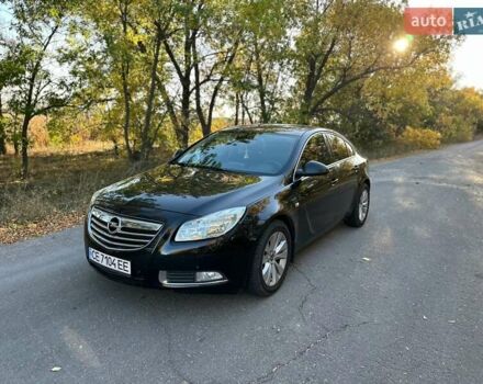 Черный Опель Инсигния, объемом двигателя 2 л и пробегом 240 тыс. км за 8200 $, фото 1 на Automoto.ua