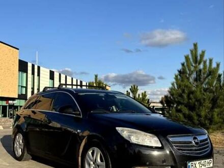 Черный Опель Инсигния, объемом двигателя 2 л и пробегом 216 тыс. км за 7300 $, фото 1 на Automoto.ua