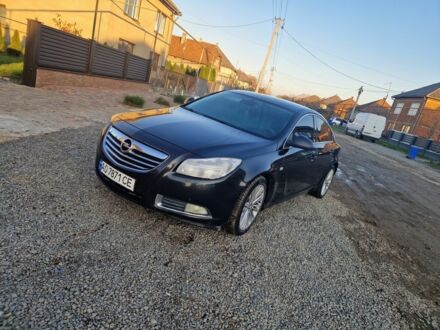 Черный Опель Инсигния, объемом двигателя 2 л и пробегом 350 тыс. км за 6900 $, фото 1 на Automoto.ua