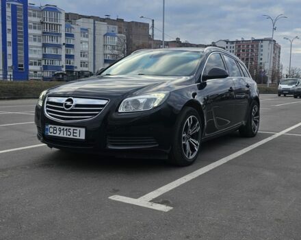Черный Опель Инсигния, объемом двигателя 2 л и пробегом 280 тыс. км за 8800 $, фото 1 на Automoto.ua