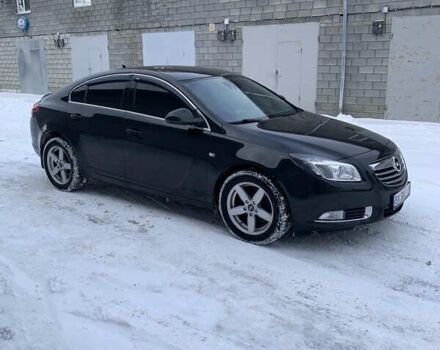 Черный Опель Инсигния, объемом двигателя 1.96 л и пробегом 300 тыс. км за 10177 $, фото 1 на Automoto.ua