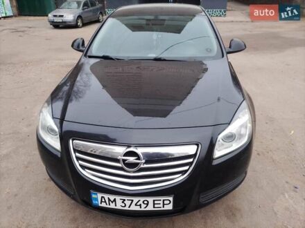 Черный Опель Инсигния, объемом двигателя 2 л и пробегом 206 тыс. км за 9530 $, фото 1 на Automoto.ua
