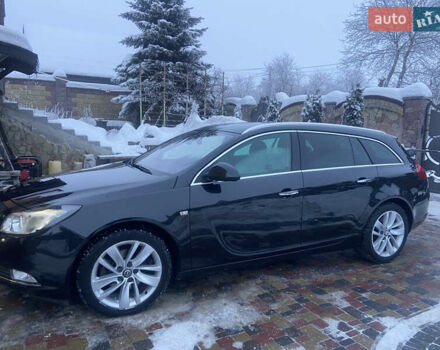 Чорний Опель Інсігнія, об'ємом двигуна 2 л та пробігом 182 тис. км за 9700 $, фото 1 на Automoto.ua