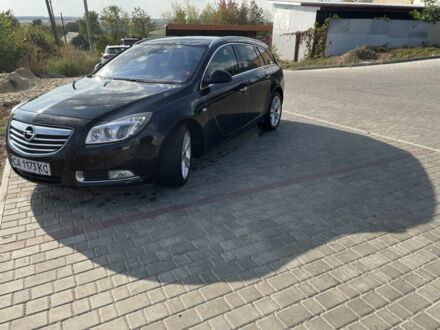 Опель Инсигния 2013 в Звенигородка на Automoto.ua Черный Опель Инсигния, объемом двигателя 2 л и пробегом 281 тыс. км за 8200 $, фото 1 на Automoto.ua
