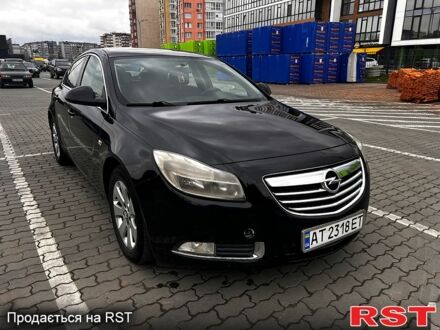 Чорний Опель Інсігнія, об'ємом двигуна 2 л та пробігом 261 тис. км за 6900 $, фото 1 на Automoto.ua