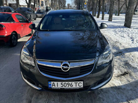 Чорний Опель Інсігнія, об'ємом двигуна 2 л та пробігом 256 тис. км за 10500 $, фото 1 на Automoto.ua