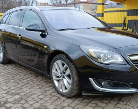 Чорний Опель Інсігнія, об'ємом двигуна 2 л та пробігом 250 тис. км за 10500 $, фото 1 на Automoto.ua